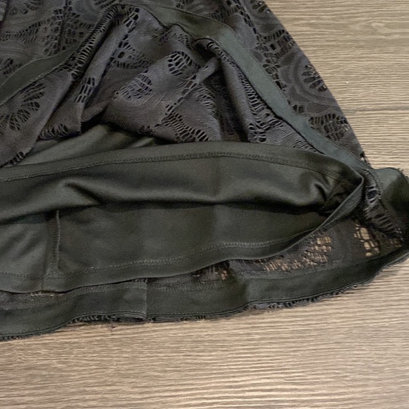 New York & Company sleeveless party dress. Size 4. Black with lace overlay. - Picture 13 of 16